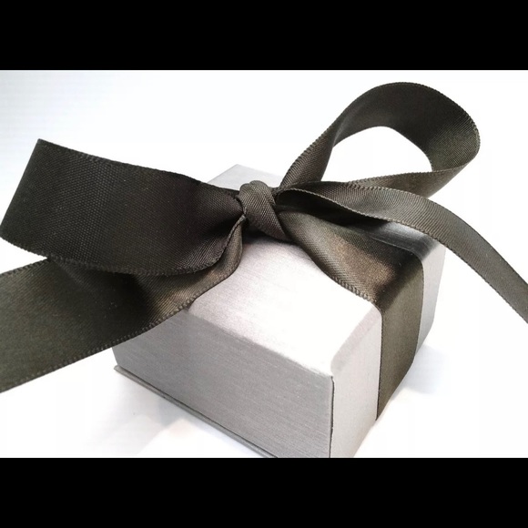 1/6CTTW CT Diamond Infiniti Ring 10K White Gold - Picture 5 of 5